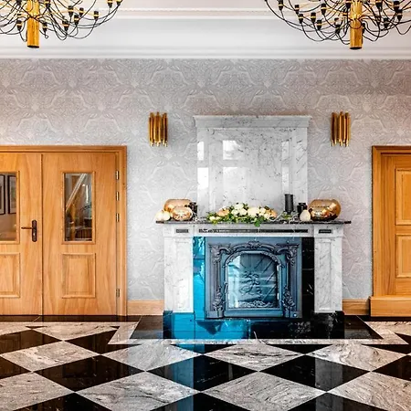 Piekny Widok Bed & Breakfast 4*