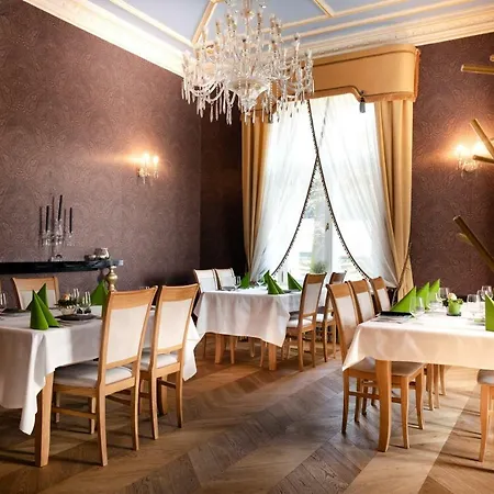 Piekny Widok Bed & Breakfast 4*